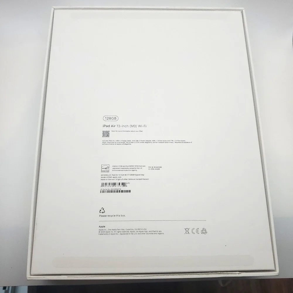 EMPTY BOX ONLY Apple iPad Air 13 A3268 128 GB, Wi-Fi, 13 in Space Gray